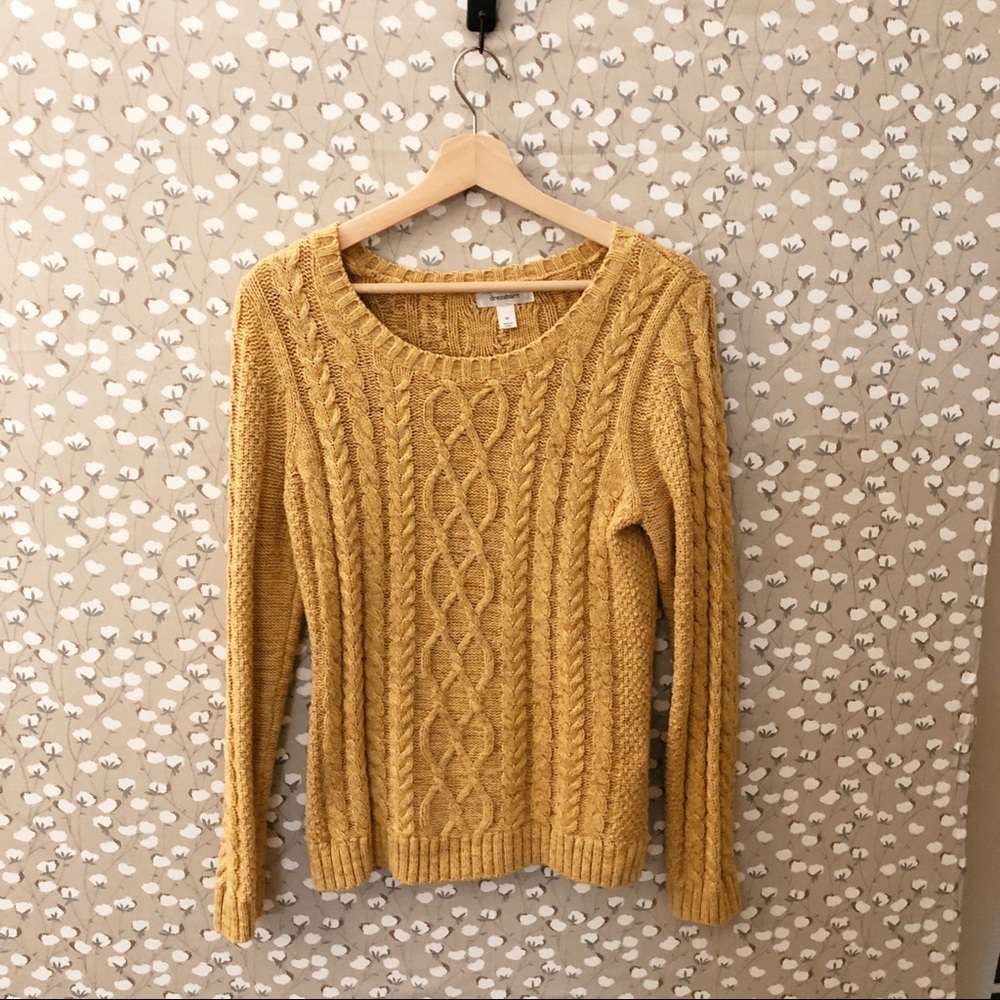 Dress barn mustard knitted sweater. Size medium
